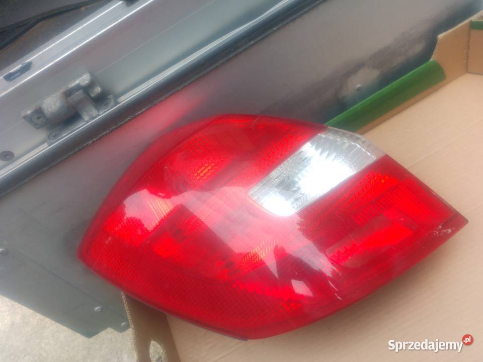 5J6945111Skoda Fabia II lampa tylna tył L Dębno