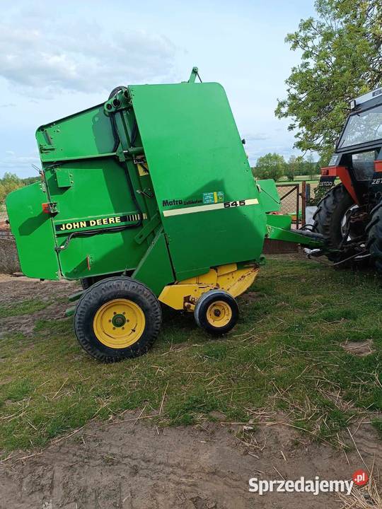 Prasa John Deere 545 na siatkę sznurki małe Czarże