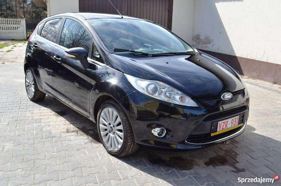 Do sprzedania Ford Fiesta czarny 4/5 mazowieckie