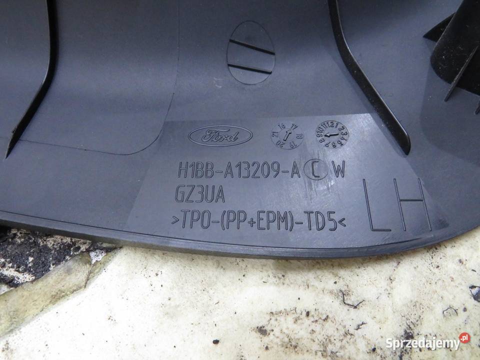 OSŁONA PROGU LEWA FORD FIESTA MK8 H1BBA13209