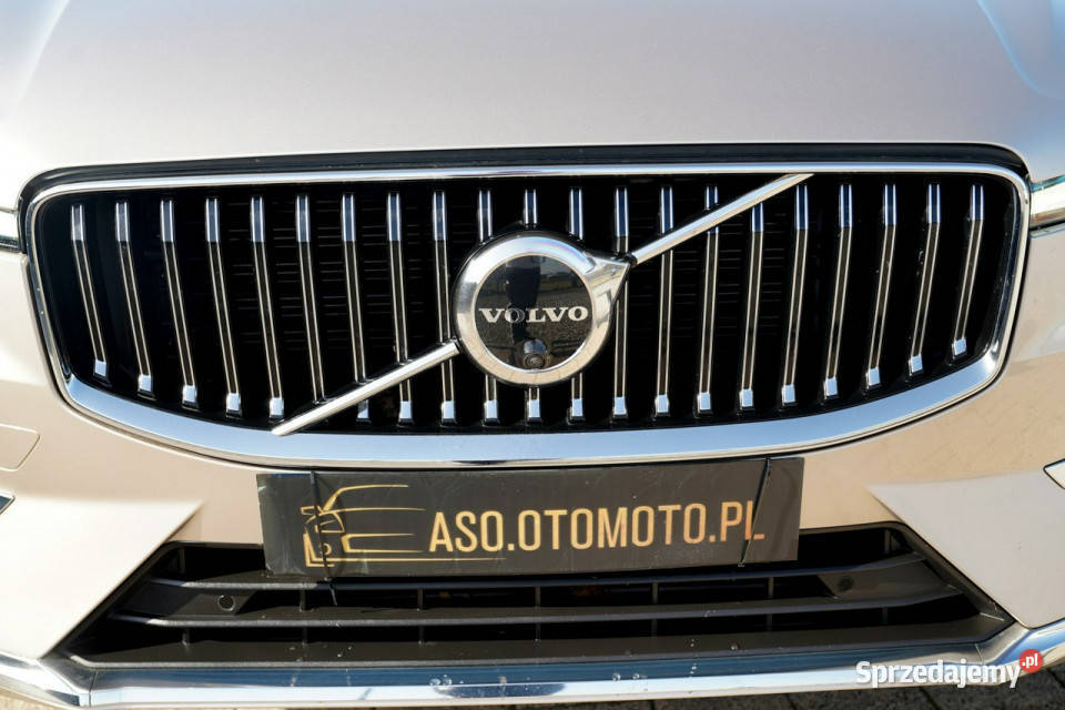 Volvo XC 60 RECHARGE panorama 4x4 kamery 360 acc ABS Otmuchów