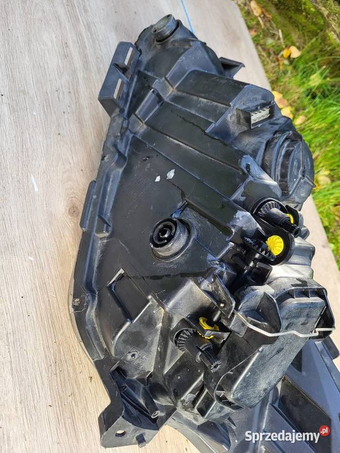 Opel Corsa D Lampa przód prawa WYSYŁKA Pobiedziska