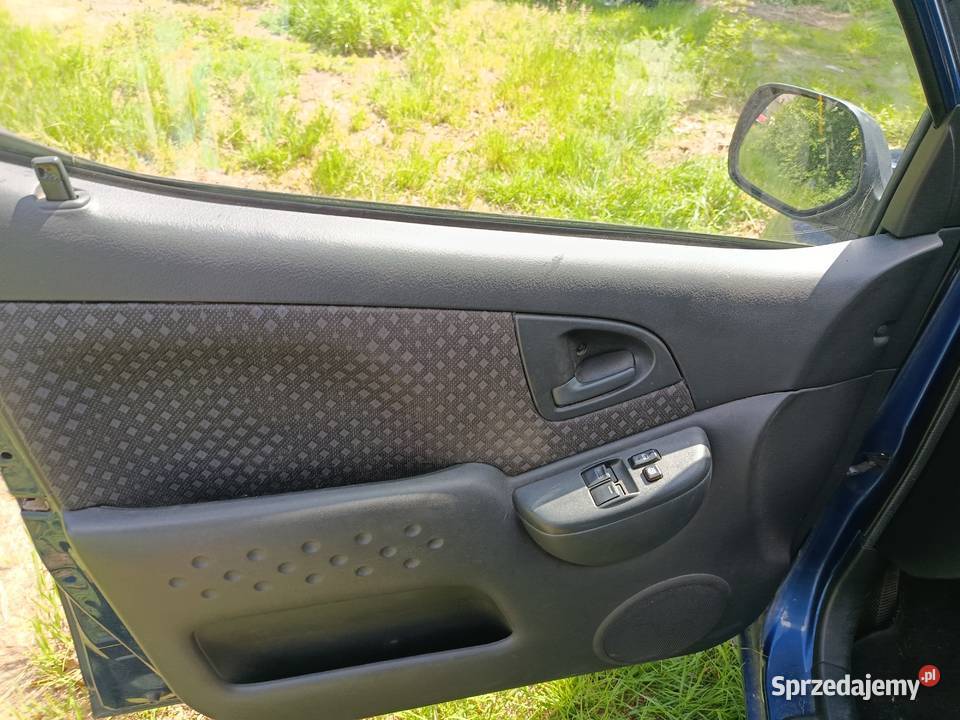 Toyota Yaris Verso 13 62 kW 2003 r dawca części wielkopolskie Szklarka Myślniewska
