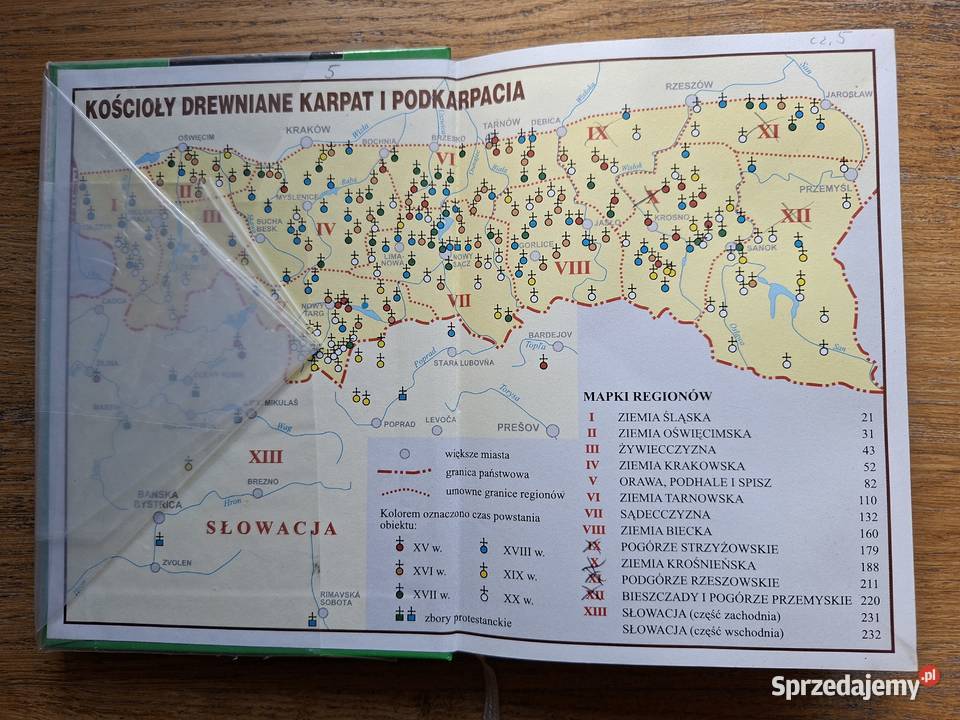 Kościoły drewniane Karpat Polska i Słowacja ISBN 8389188430 Kraków