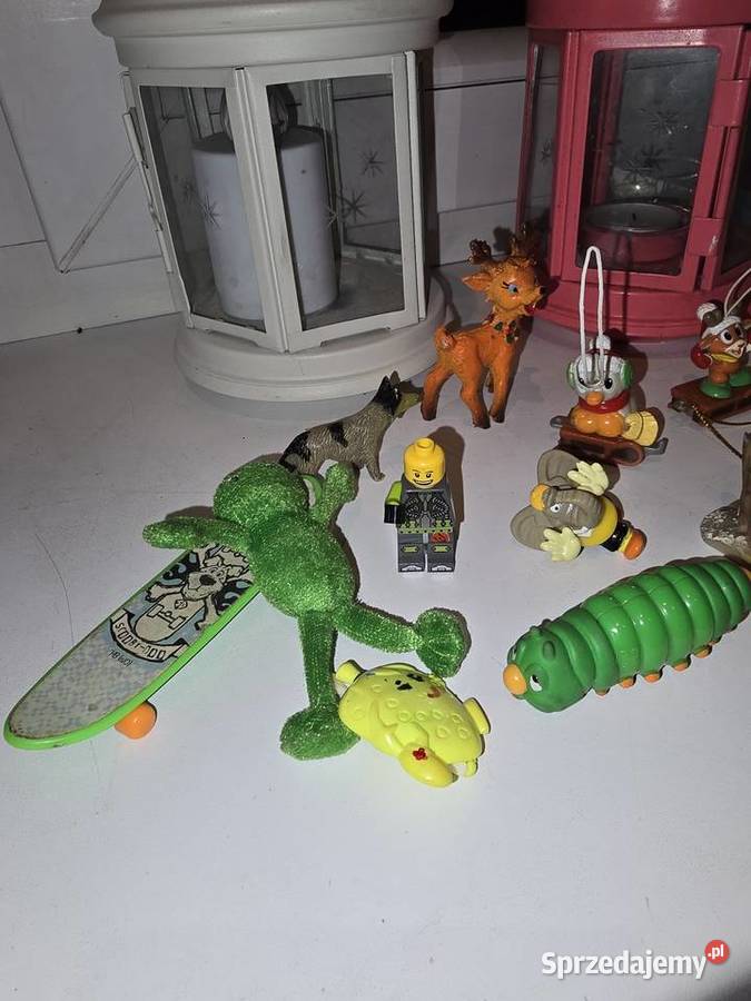 Figurki z jajka niespodzianki Plastik  sprzedam
