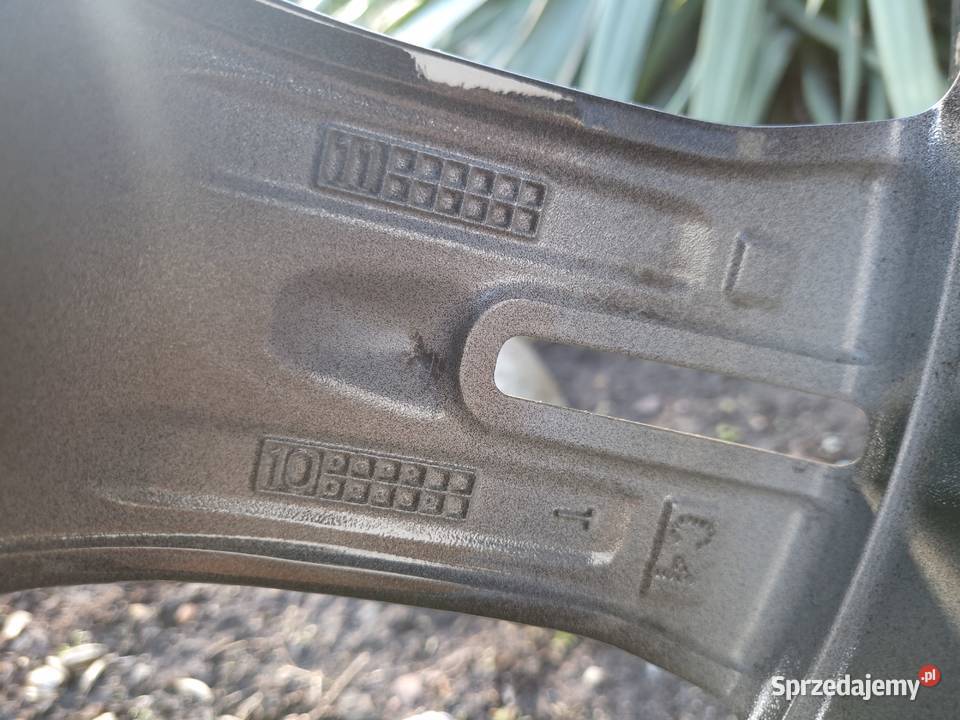Felgi aluminiowe Mercedes z oponami 4 2254018 Raszyn