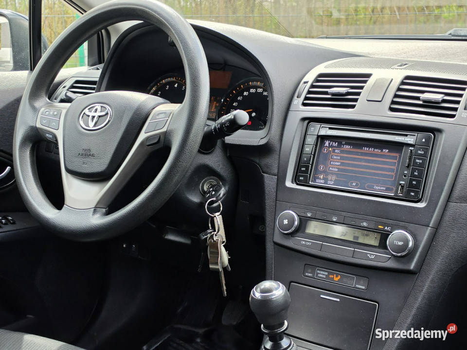Toyota Avensis 16 VVTI 132 benzyna ZADBANA III elektryczne lusterka Skępe
