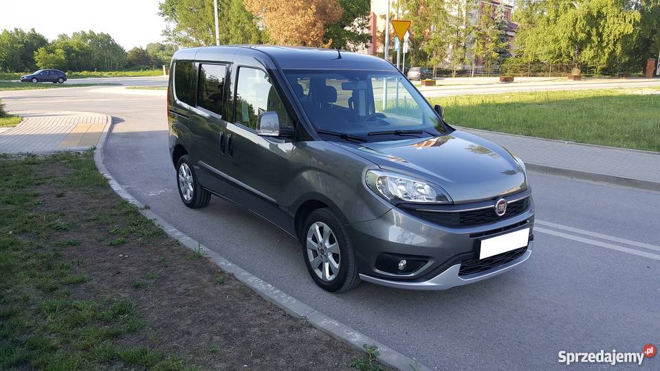Fiat Doblo Lift Lounge 20JTDM 135 NAVI ALU 45 mazowieckie Otwock sprzedam