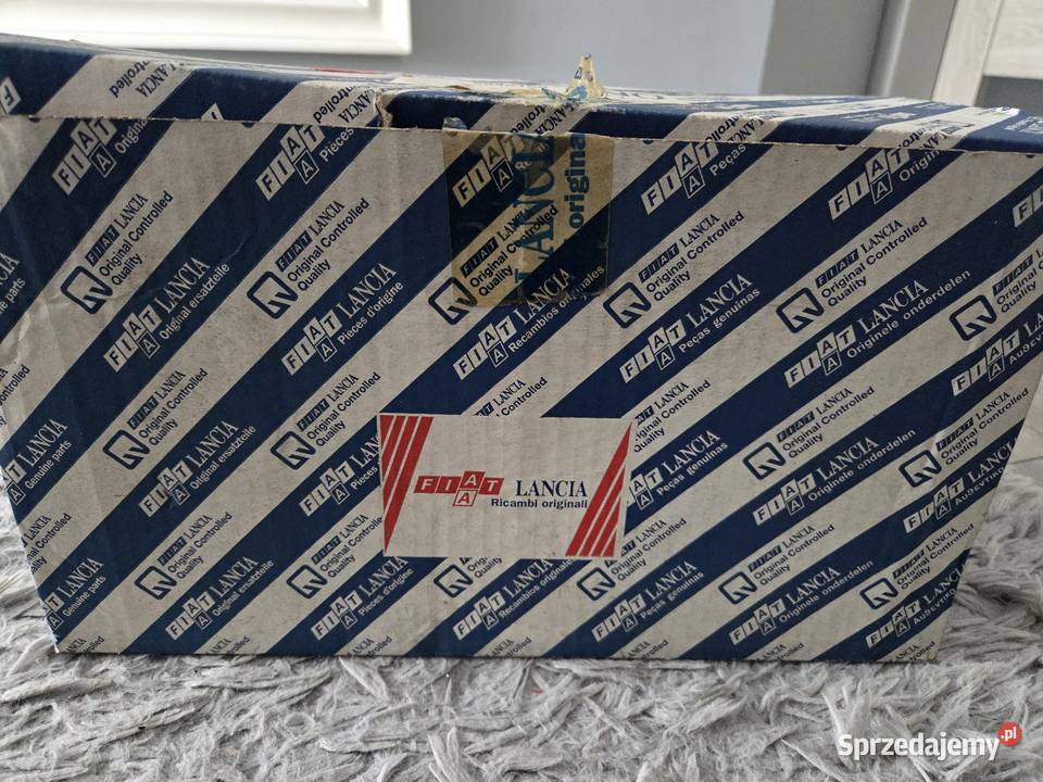 Reflektor lewy Fiat Uno nowy oryginalny Lampy przednie Molna sprzedam