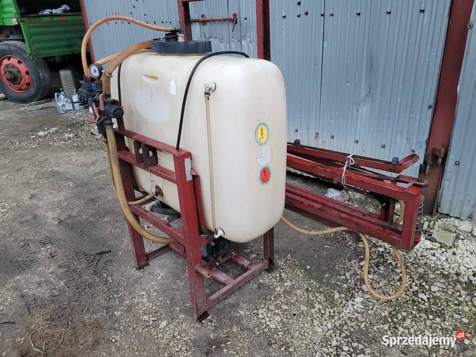 Opryskiwacz 300 l sprawny Sędziszów