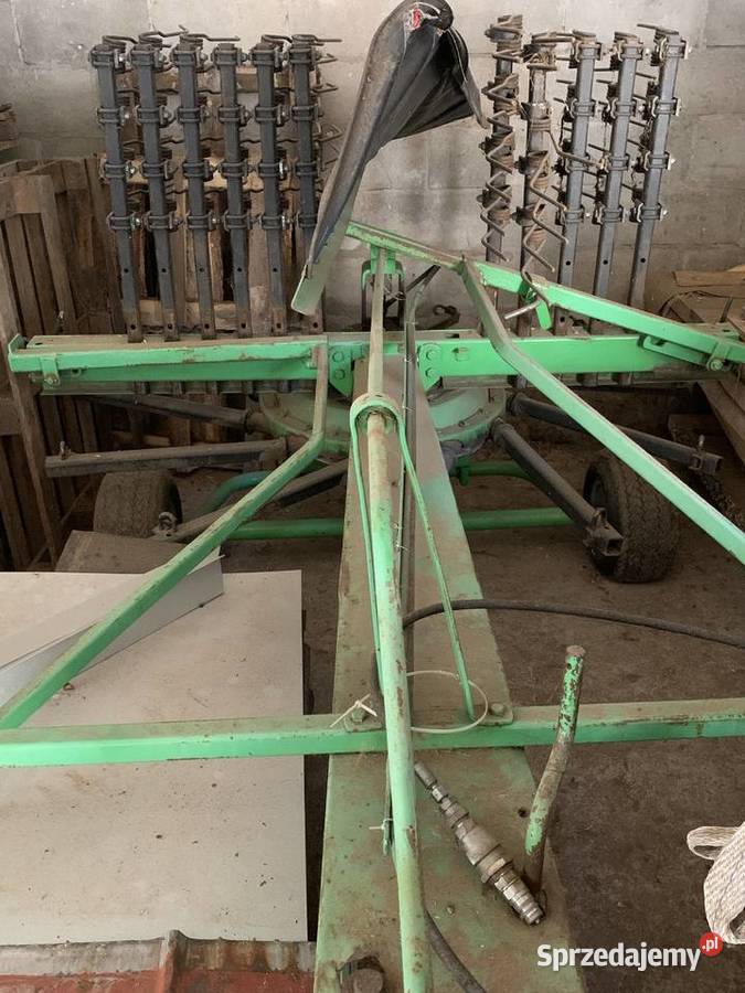 Zgrabiarka DeutzFahr KS 242 ciągana na zaczep Dryga sprzedam