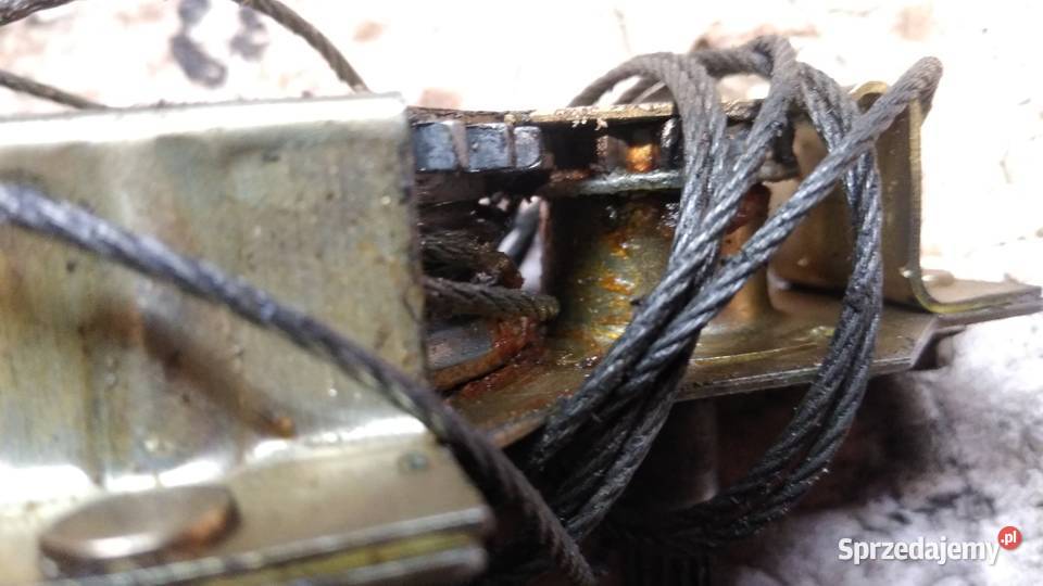 Fiat 126 korbki klamki podnosniki szyb FL i EL