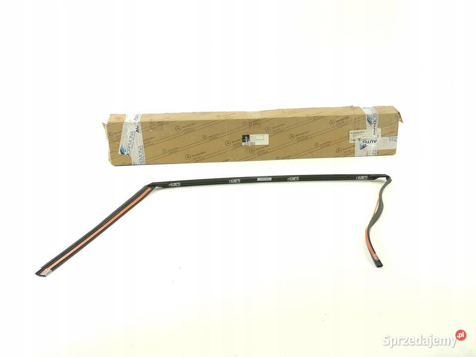 LISTWA OZDOBNA DRZWI TYLNYCH PRAWA MERCEDES