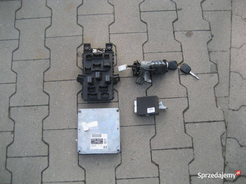 toyota avensis t22 lift 20d 0002r komputer Rakoniewice sprzedam
