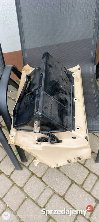 Schowek strona pasażera Golf 4 Bora beżowy osobowe