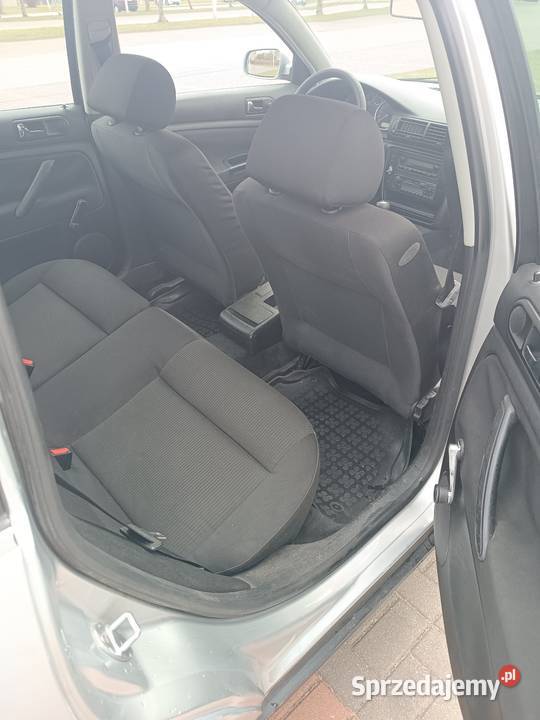 Passat B5 2001r sprzedam srebrny Suwałki