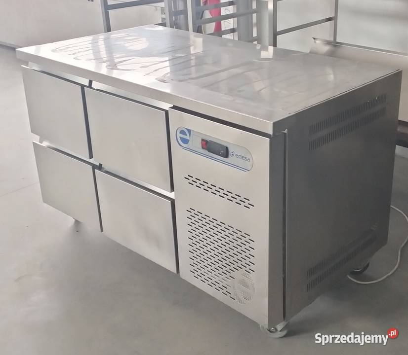 Stół chłodniczy gastronomiczny jezdny 135x70x81 wielkopolskie Słupia Kapitulna sprzedam