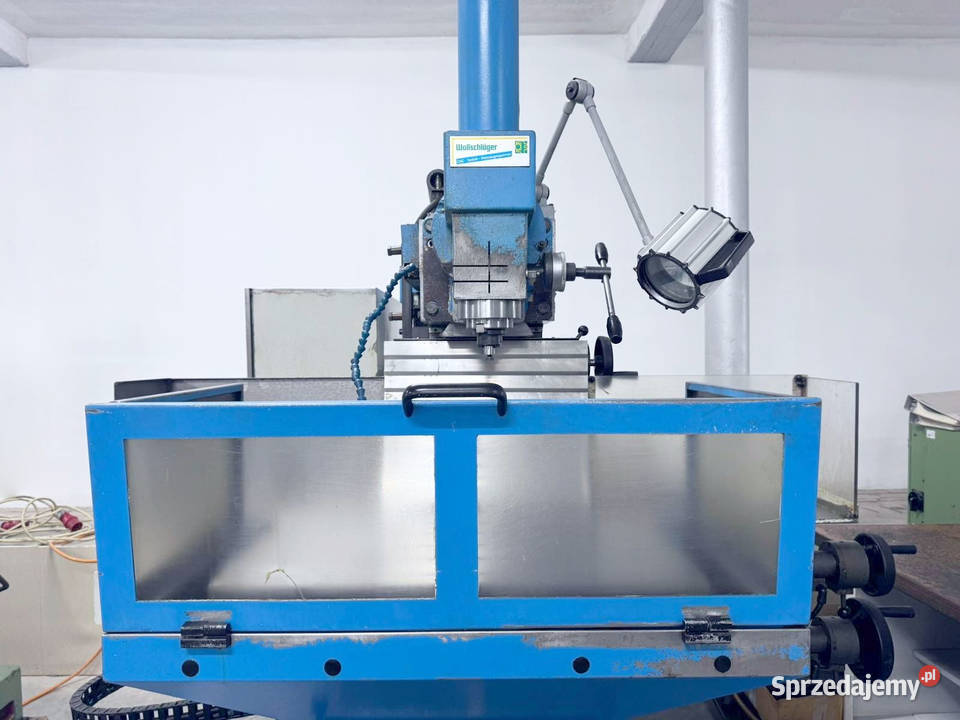 Frezarka uniwersalna AVIA FNE40Z liniały Zabór