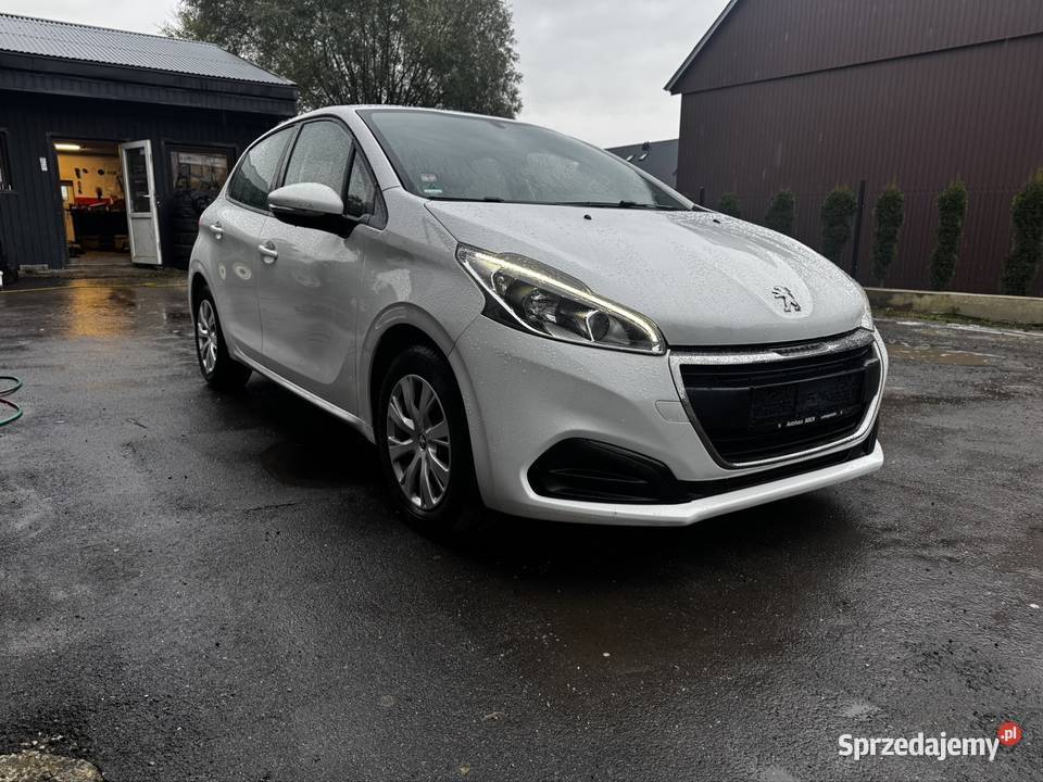 Peugeot 208 lift 2015r klimatyzacja Lampy led 12 sprzedam