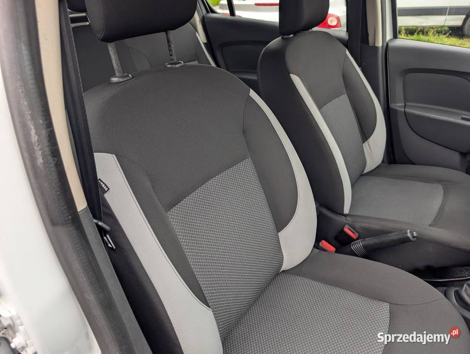 Dacia Sandero 12 Benzyna LPG 2013 176 000 Rok produkcji 2013 Sandero mazowieckie Góra Kalwaria