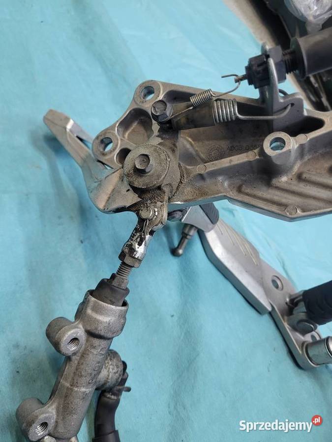 Kawasaki GTR 1400 2008 set podnóżek dźwignia Nowy Tomyśl