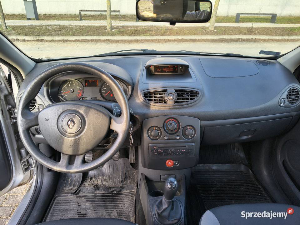 Sprzedam prywatne Renault Clio III Rok produkcji 2010 Szczecin