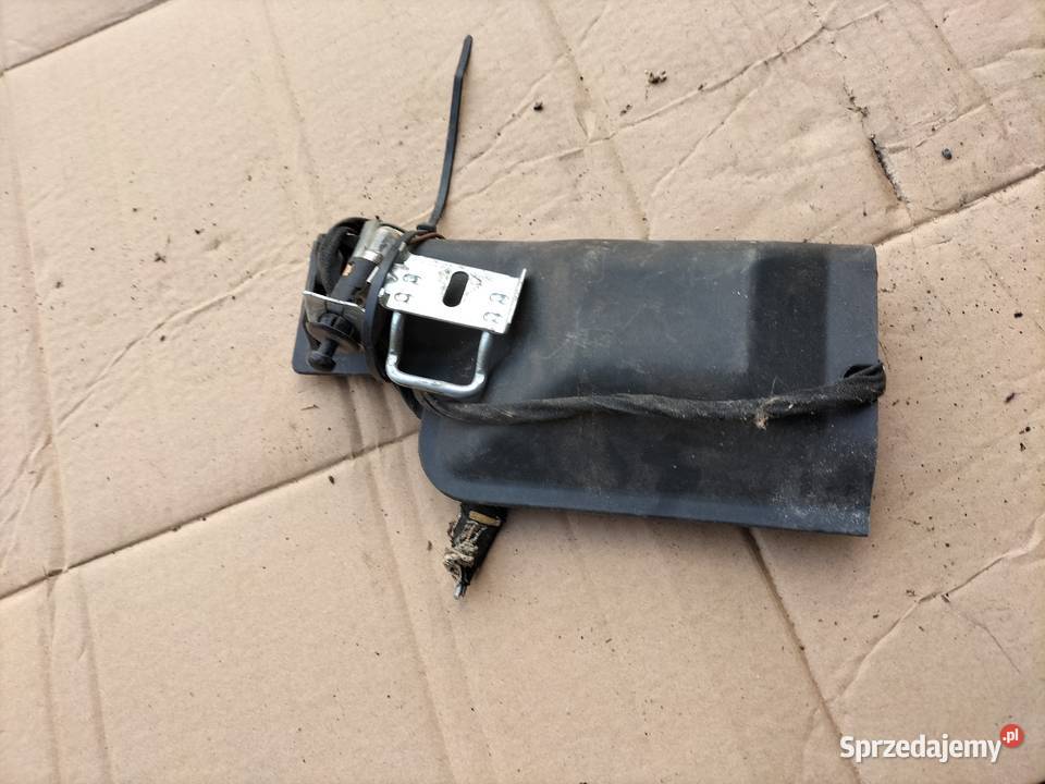 AUDI 80 B4 80B4 ZAMEK SCHOWKA 8A1857131A osobowe Kamień-Kolonia