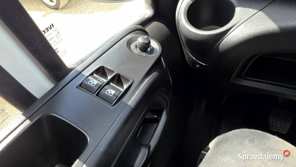 Iveco Daily 35S14 klima 3 osobowy pojedyńcze nieuszkodzony śląskie sprzedam