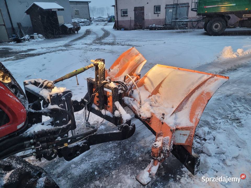 Ciągnik rolniczy Tym kubota odśnieżanie Uniejów