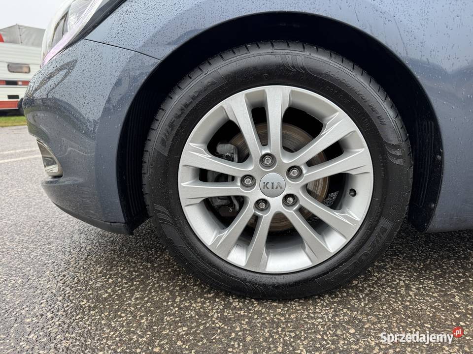 Kia Ceed 16 BENZYNA Klimatronik Nawigacja Kamera Rok produkcji 2013 wielkopolskie Konin sprzedam