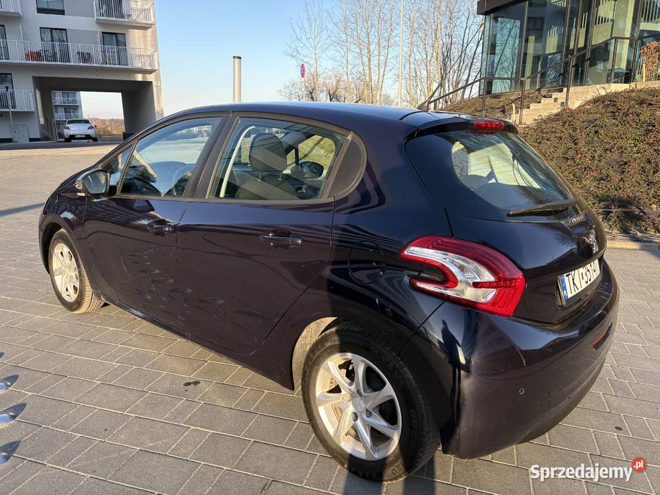 Peugeot 208 niski przebieg