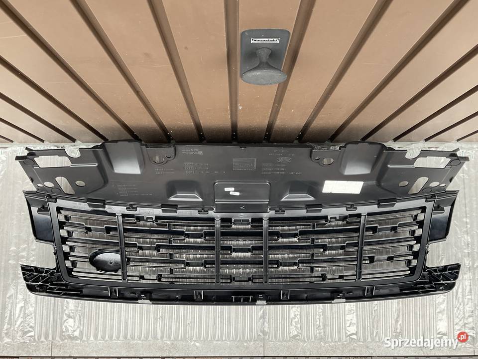 RANGE ROVER L460 GRILL ATRAPA M8E28200A Atrapy wielkopolskie