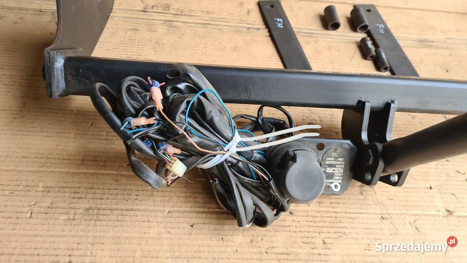 Suzuki Ignis FH 0003 hak holowniczy brink osobowe Legnica