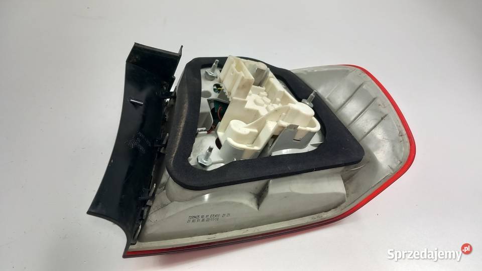 BMW E90 FL LAMPA TYŁ LEWY LED Zbierkowo
