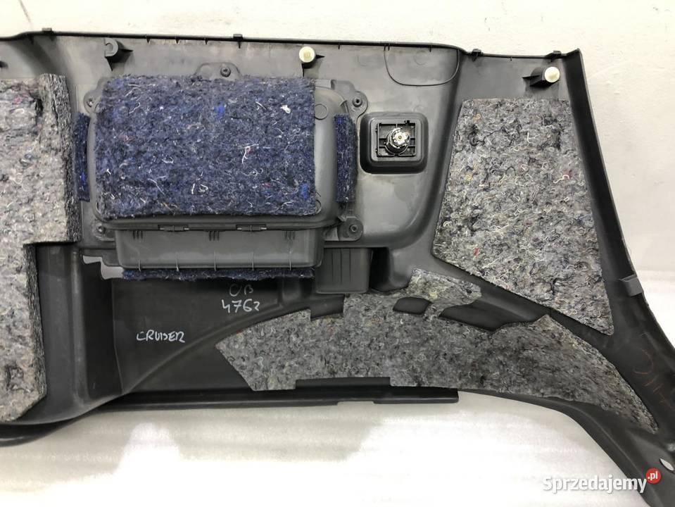 BOCZEK BAGAŻNIKA PRAWY TYŁ TOYOTA LAND CRUISER