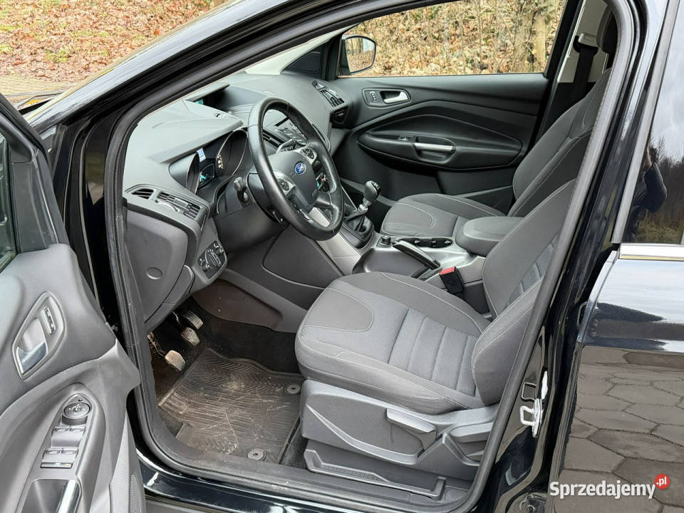 Ford Kuga Ford Kuga Opłacony 20 TDCi Trend światła do jazdy dziennej