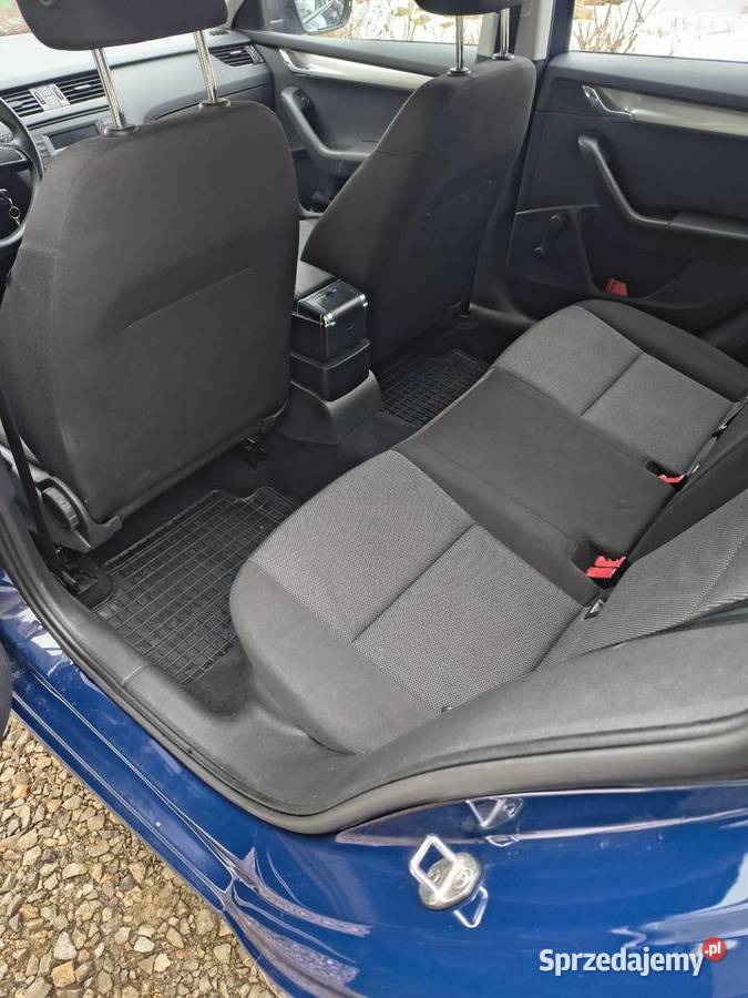 Skoda Octavia combi w ładnym stanie Rok produkcji 2015 Brzezie