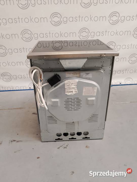 Kuchnia ceramiczna z piekarnikiem Amica LEKKIE sprzedam