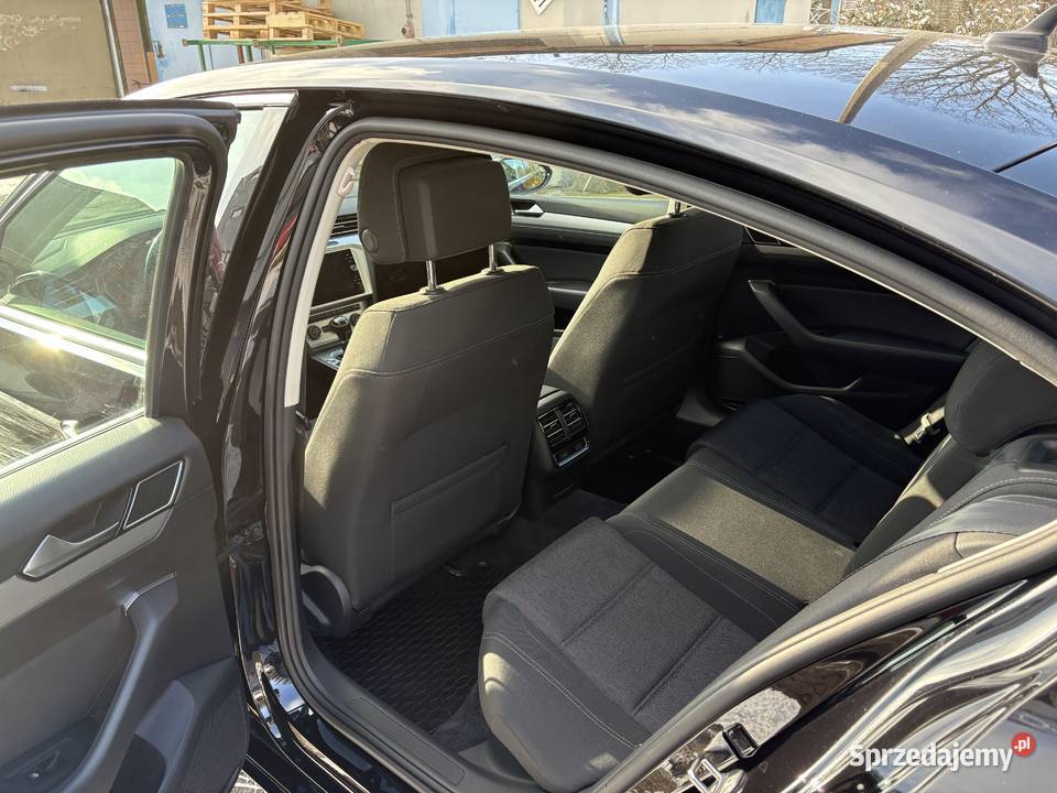 VW PASSAT 14 125 ComfortLine 2018 Łódź