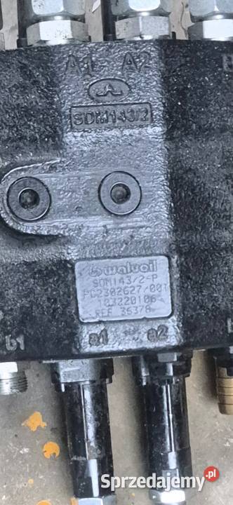 Rozdzielacz hydrauliczny owaivoil do tura Turek sprzedam