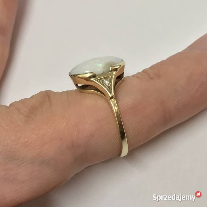 Złoty pierścionek 585 14K z opalem duży biały Warszawa
