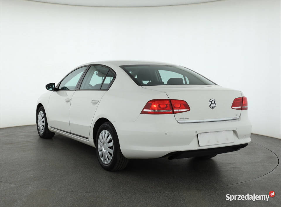 VW Passat 16 TDI biały Piaseczno