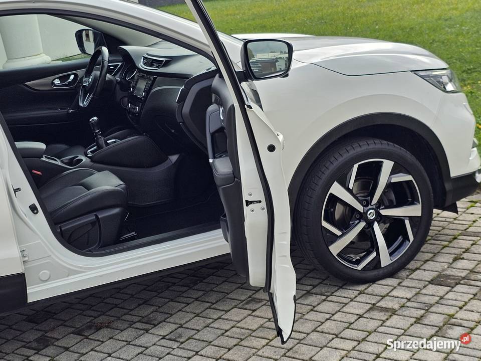 LIFT Benzyna Navi Kamery360 FullLED Skóra 2xPDC Tulce