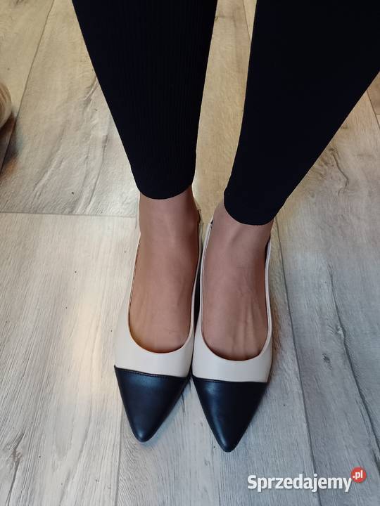 41 bpc Bonprix Beżowo czarne niskie czółenka małopolskie