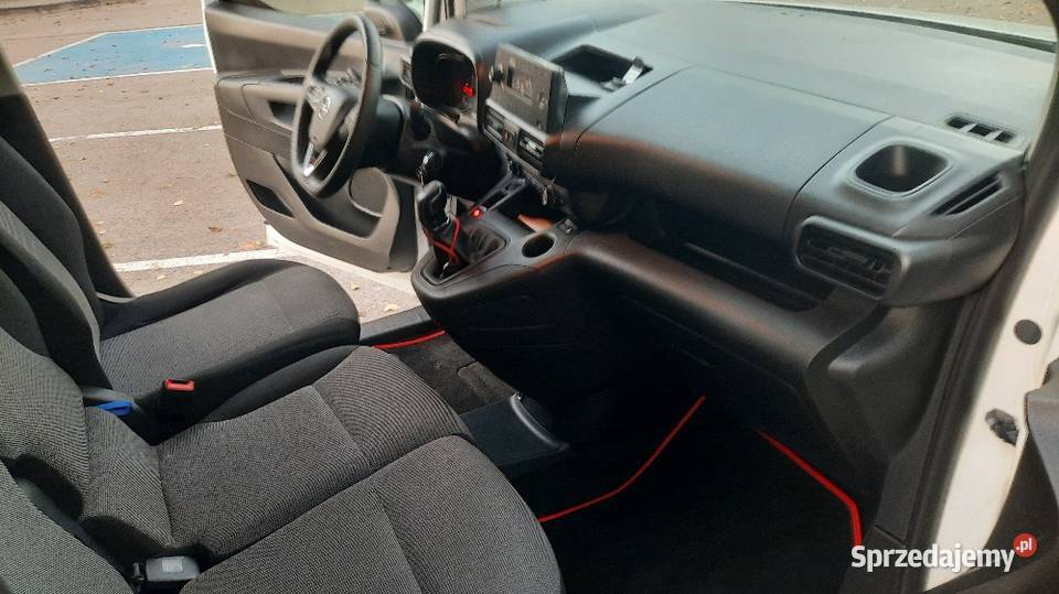 Opel Combo HDI 16100 Klima Kamera 99tkm przyciemniane szyby Jaśkowice