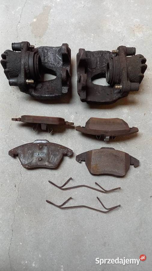 TARCZE HAMULCOWE KLOCKI HAMULCOWE PRZÓD ZESTAW Proszowice