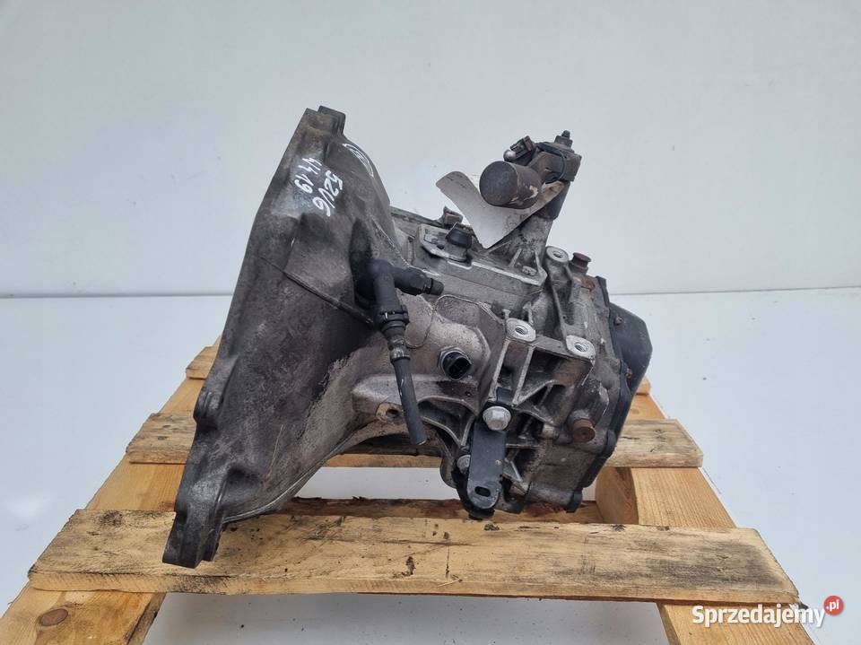 Opel Astra J IV 14 16V SKRZYNIA BIEGÓW U6W419 osobowe Janów