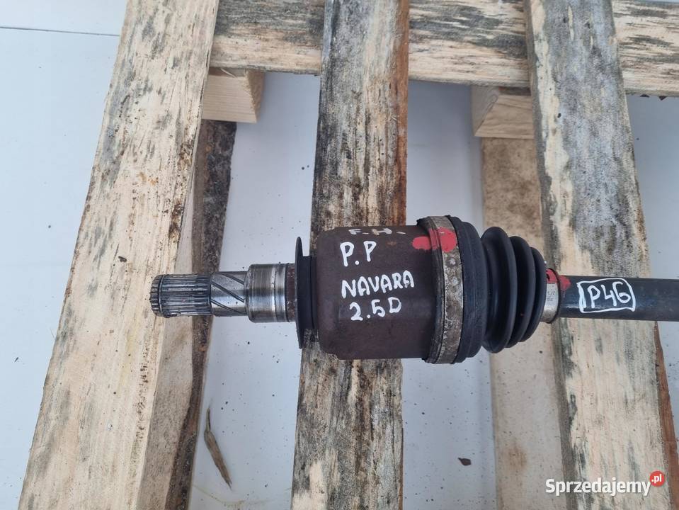 Nissan Navara III 25 dCi PRAWA PRZEDNIA PÓŁOŚ Półosie Janów