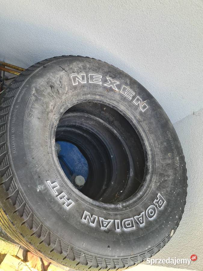 8 opon terenowych i 1 felga Samochodowe Lublin