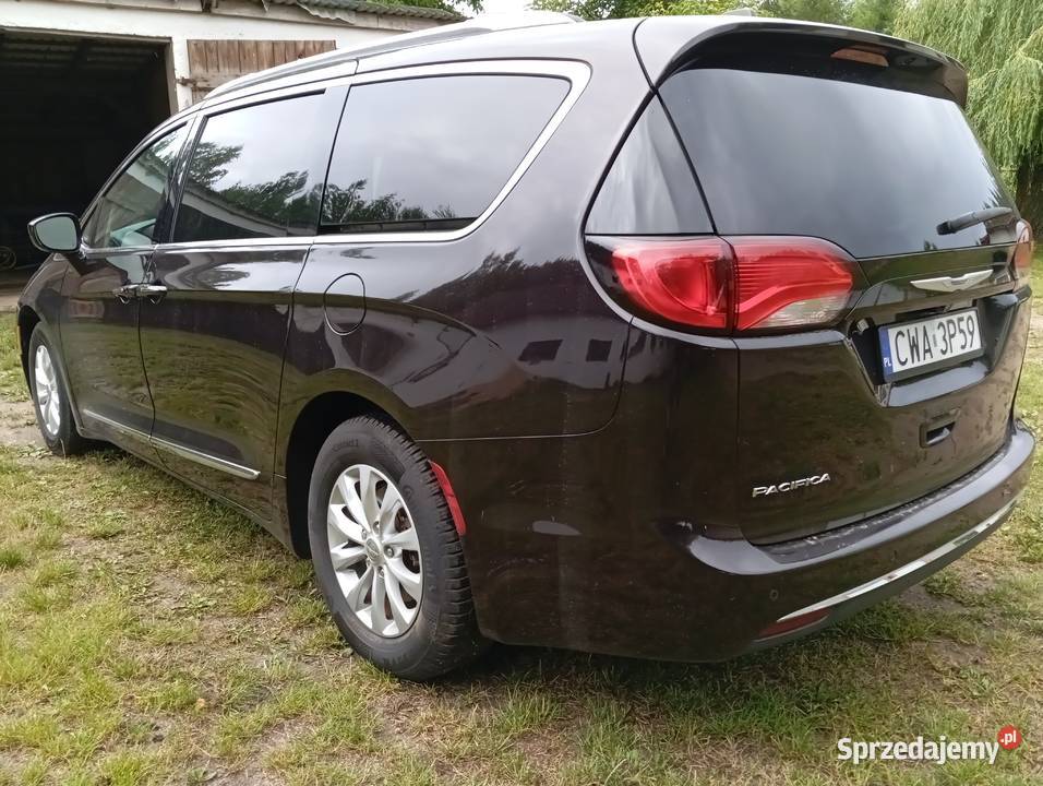 Chrysler Pacifica Touring L Plus Super stan pomorskie Gdynia